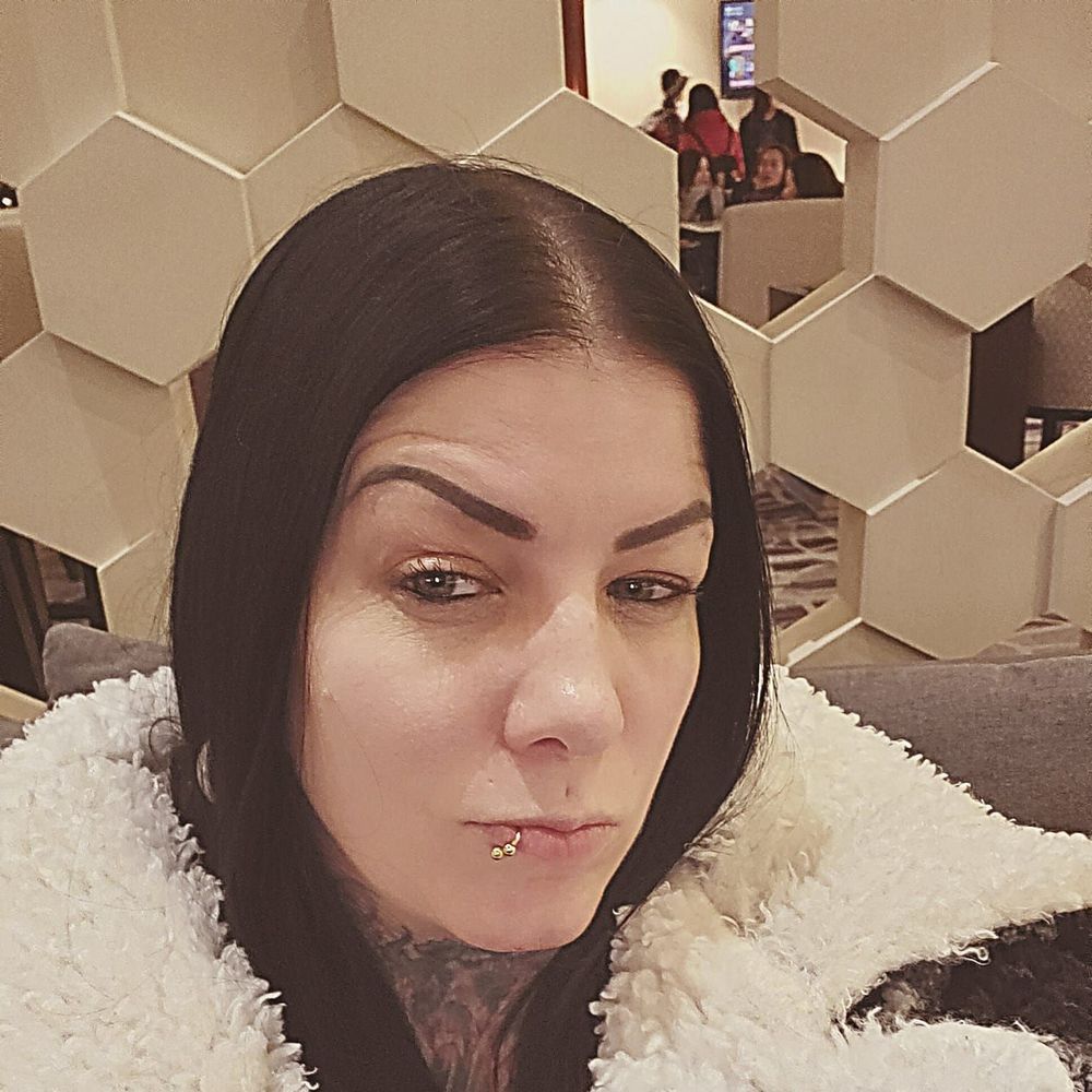 Meet your Posher, Misty @PunkAssPiercingsInk